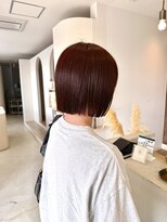 エメ 小山(Aimer)&nbsp;顎ライン切りっぱなしボブ × チェリーブラウン