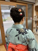カリーナヘア(Carina Hair) ロングでもすっきりアップヘア