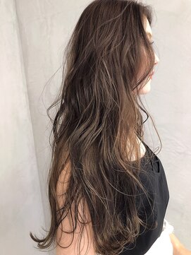 ヌイ 横浜(nui) ナチュラルアッシュ_毛先パーマことりベージュ