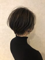 コバコ(Cobaco)&nbsp;ショートカット×アプリエカラー×アッシュ