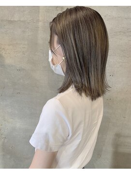 アティック ヘアーデザインアンドリラクゼーション(attic hair design&relaxation) ベージュ