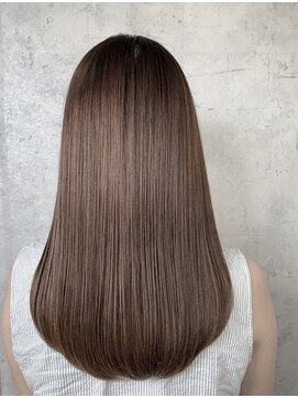 プラグ バイ ネオリーブ(plug by neolive) 髪質改善！酸熱トリートメント　1回目のお客様