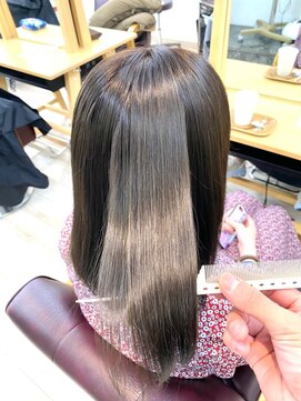 フルブルーム(fullbloom) [full bloom/西八王子]艶カラー×髪質改善