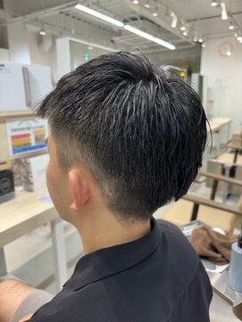 バーチ バイ クロップエス(BIRCH by crop es) どんなシーンでも決まるメンズフェードカット