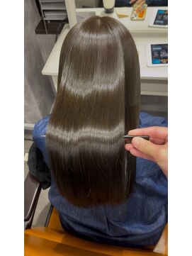 ナナシ(nanac) 縮毛矯正×オリーブブラウン