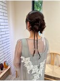 ルーズシニヨン×三つ編み ドレスヘア 結婚式 お呼ばれ 二次会