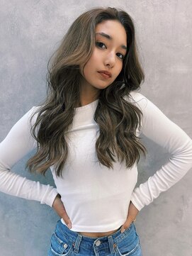 ダークアッシュブラウン＋レイヤーカット