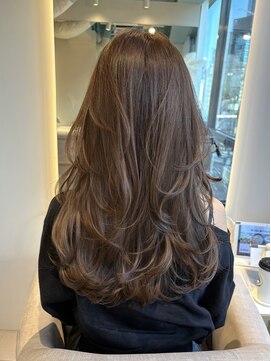 マインバイアフロートギンザ(MYNE by AFLOAT GINZA) 無造作ロングレイヤーカット／ふんわりレイヤースタイル