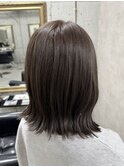 黒髪クラゲヘアーオリーブグレー小顔ココアベージュ
