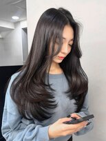 エル バイ アンキシム(elu by AHNKISM)&nbsp;韓国風レイヤーカット似合わせ顔まわりくびれ心斎橋