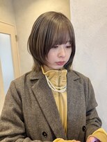 リタ(Lita.)&nbsp;グレージュ/ブリーチカラー/透明感/レイヤーカット【新保/青江】