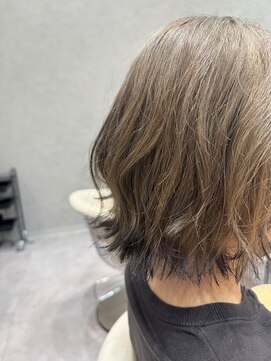 ヘアデザインファブロ イオンモール宮崎店(hair design FABRO.) ハイトーンベージュ/裾カラー/ダブルカラー/デザインカラー