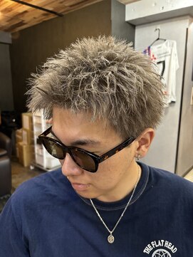 リッチ バイ ラピス(RICH by Lapis) スパイキーショート/シルバーグレー