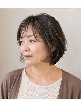 アヴァンス プロデュース バイ エガオ 大阪梅田店(AVANCE. PRODUCED by EGAO) 大人の女性に似合うボブ＋白髪ぼかし