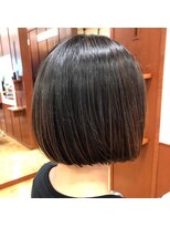 ジュール ドゥJour doux&nbsp;jourスタイリスト今嶋　繊細なハイライトの入ったミニマムボブ