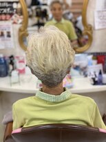 美容室 ティンカーベル ショートヘア
