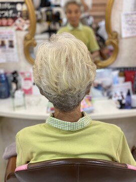 美容室 ティンカーベル ショートヘア