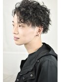 センターパートコンマヘア波巻きスパイラルスリークショート