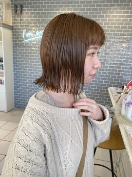 カシェ マエノヘタ(Cashe'e MAENOHETA) beigeとbob