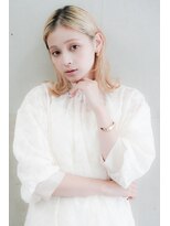 ヘアーディレクションイアス (HAIR DIRECTION eAs) ハイトーン×外ハネミディ