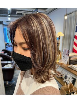 トロニー(TLONY) ハイライトカラー　アッシュベージュ　stylist/miaki