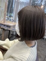 ビースリー ロア&nbsp;前下がりボブ　2023/2/9