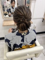 プティクローシェ バイ クオーレ(petite cloche by CUORE) スジ感シニヨンルーズアップ
