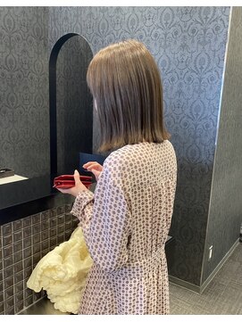 ミック ヘアアンドメイクアップ 直江津店(miq Hair&Make up) モノトーンアッシュ×外ハネヘアー