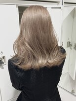 ラルムバイシー 新宿(LARME by Sea)&nbsp;ケアブリーチ使用/ハイトーンホワイトミルクティー(韓国/新宿)