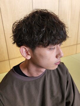 ニアウ 伊勢崎連取店(Niau) 刈り上げショートマッシュ波巻きツイストスパイラルパーマ