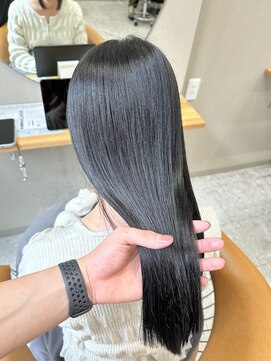 シカ 神戸三宮元町店(Cica) 神戸 三ノ宮 元町 髪質改善 透明感カラー