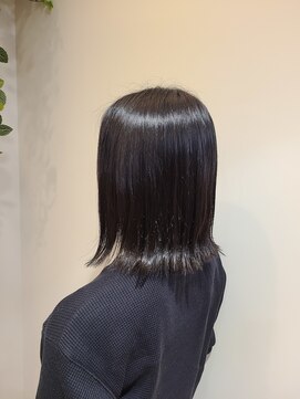 ヘアーアンドネイルフォレスト(Hair&Nail FOREST.) 外はねボブ切りっぱなしスタイル