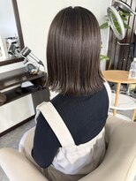 フラワー(flower) シークレットハイライト　切りっぱなしボブ