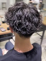 リップス 栄(LIPPS)&nbsp;前下がりの波巻スパイラルパーマ