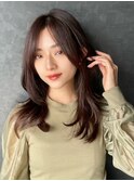 上品さと可愛さと色気のあるヘア　顔まわりのゆるレイヤー