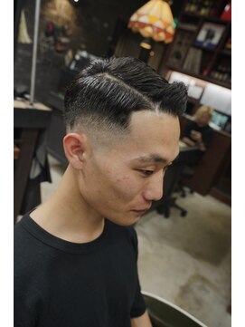 フォーコーナーズカットショップスリーセント 栄(FourCornersCutShop 3/cent) サイドパート