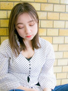 ルティア(Lutia) グレージュ ダブルカラー