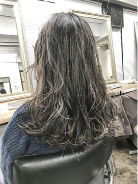 アクトゥス(AEQUITAS) ブリーチレスWカラーモノトーンアッシュ【池袋/20代/30代/40代】