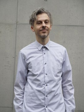 ダマーニ 表参道(DAMANI) ツーブロックでつくるアレンジ自在のかき上げフェミニンスタイル