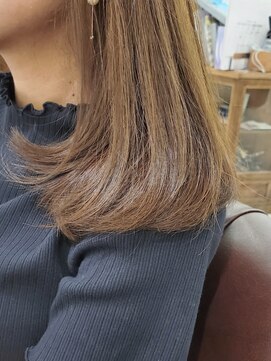 インビテーション(invitation) ベージュミックスカラー