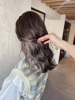 サクラ オモテサンドウ(SAKURA) インナーカラーミルクティーアッシュ ラベンダーグレージュ