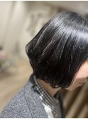 ショートボブ
