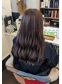 カルム (calm) ロングヘアレディーススタイルももちろんおまかせ下さい。