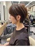 大人可愛い20代30代40代黒髪前下がりショートボブ丸みショート◎
