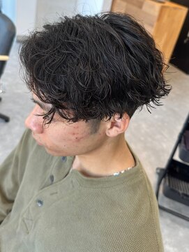 フゥ 宇都宮(FeU) 波巻きパーマメンズパーマメンズヘアツーブロックツイストパーマ