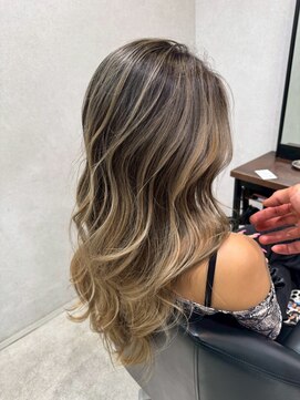 メリー オオサカ(Merly Osaka) バレイヤージュ