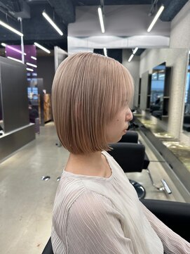 エン 栄店(enne) ミルクティーベージュ×ボブ