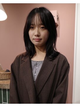 ピュー(Piu-) 【ミディアムレイヤー/渥美怜子】くびれミディ/レイヤー