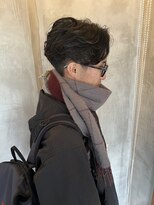 リリアーナ(LILIANA) ブリーチ ハイライト メンズパーマ フェザーショート