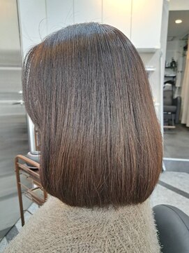 ヘアデザイニング ズーム 飯田橋店(hairdesigning Zoom) 30代40代:ミディアムスタイル